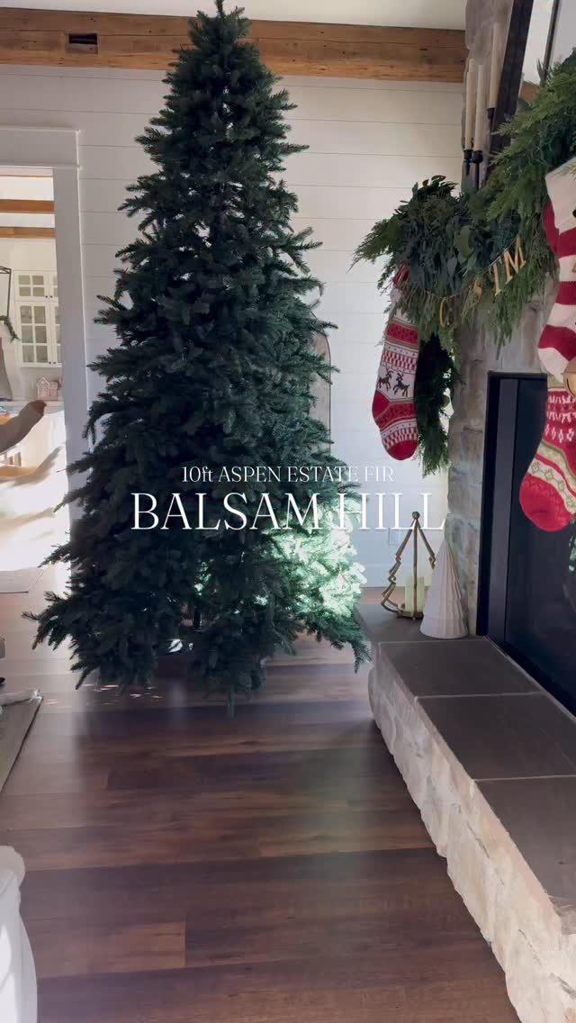 Comment TREE for links!

The most wonderful delivery of the year just arrived! 🎄✨ Rolling in 10 feet of Balsam Hill magic and I couldn’t be more ready for the holidays!  Featured is the Aspen Estate Fir with ultra bright clear LED. 

Use my code: BHMEGAN to save $50 off $250+ order!

#balsamhillpartner #thejoymakers #christmastree #christmasmagic